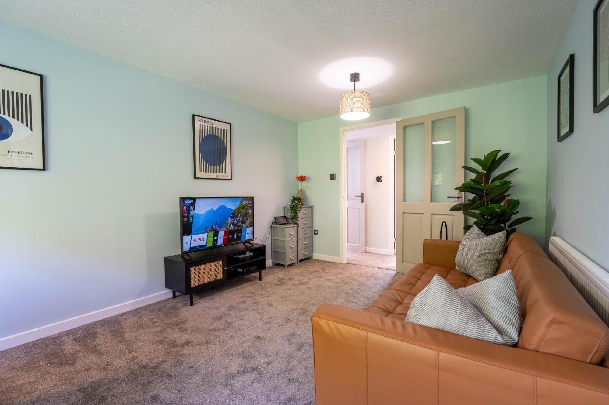 Park View- 2 Bed Apartment Close To East Surrey Hospital Salfords Kültér fotó